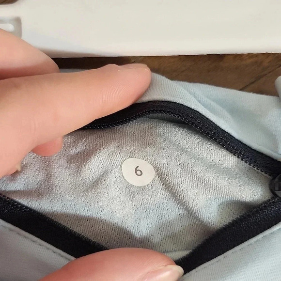 Lululemon Capri Leggings - Picture 7 of 11